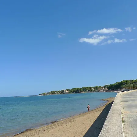 Urb Oasis Beach.3 *